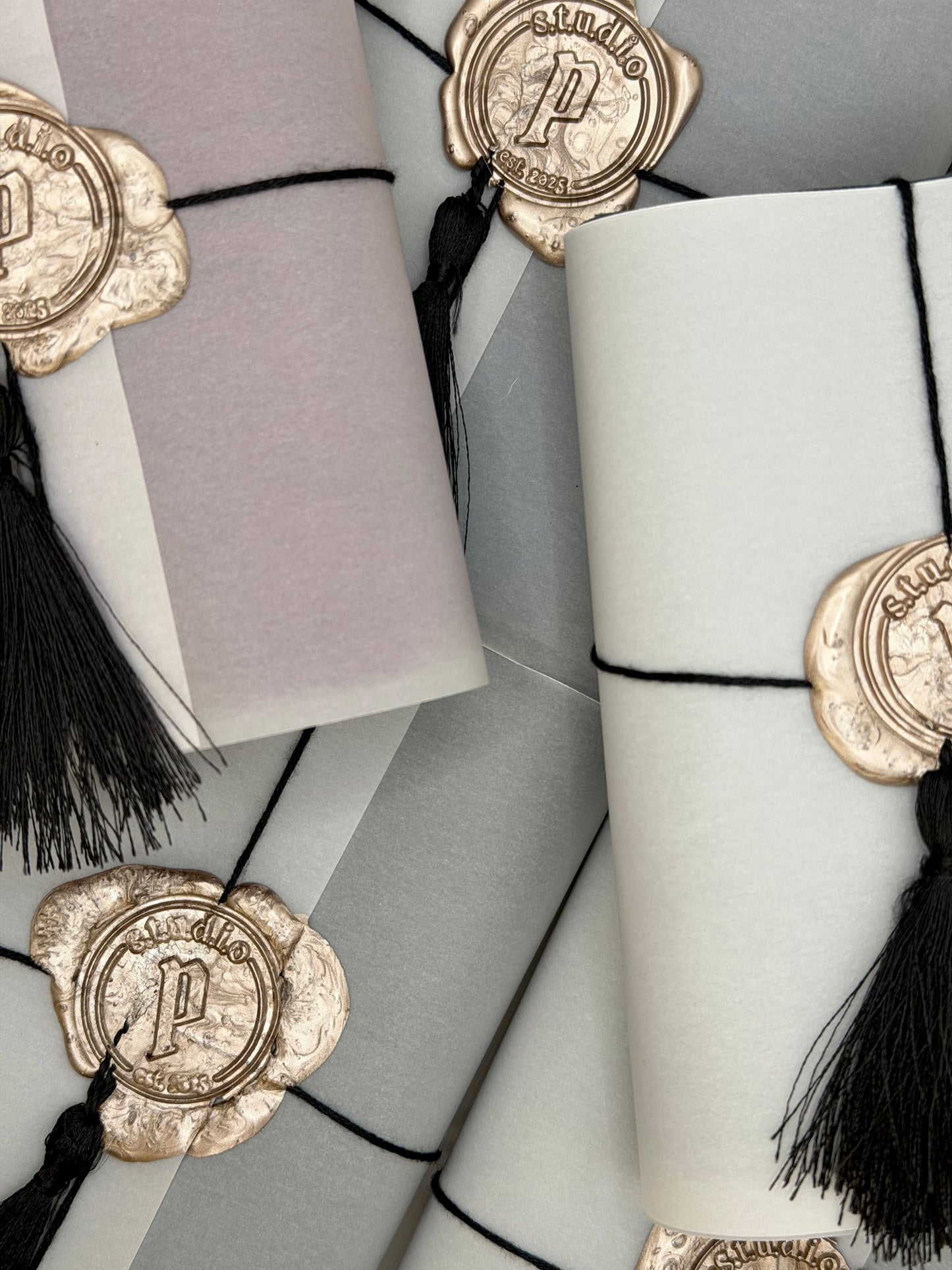 The Deck of Presence - Reminders for Quiet Confidence and Inner Authority